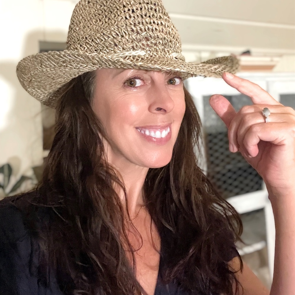 Meet your Posher, Lisa-jane